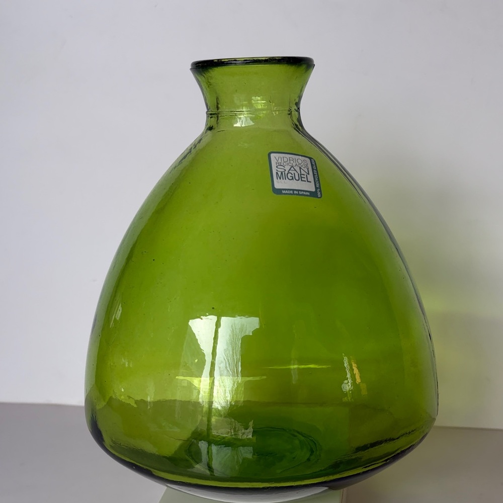 Green Vidrios San Miguel 100% Recycled Glass Bulb Vase Made in Spain 7.5” High